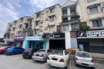 GOOD FOR INVESTMENT FIRST FLOOR Perkasa Shop Apartment Seksyen 15 Bandar Baru Bangi