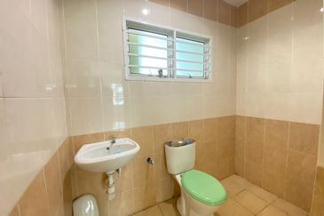 Desa Pinggiran Putra