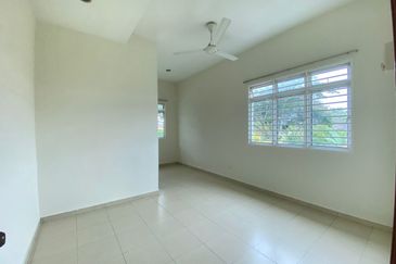 Desa Pinggiran Putra