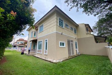 Desa Pinggiran Putra