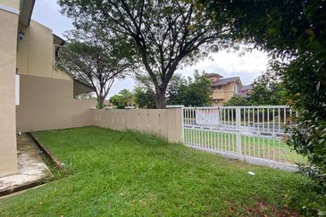 Desa Pinggiran Putra