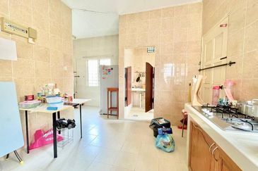 Desa Pinggiran Putra