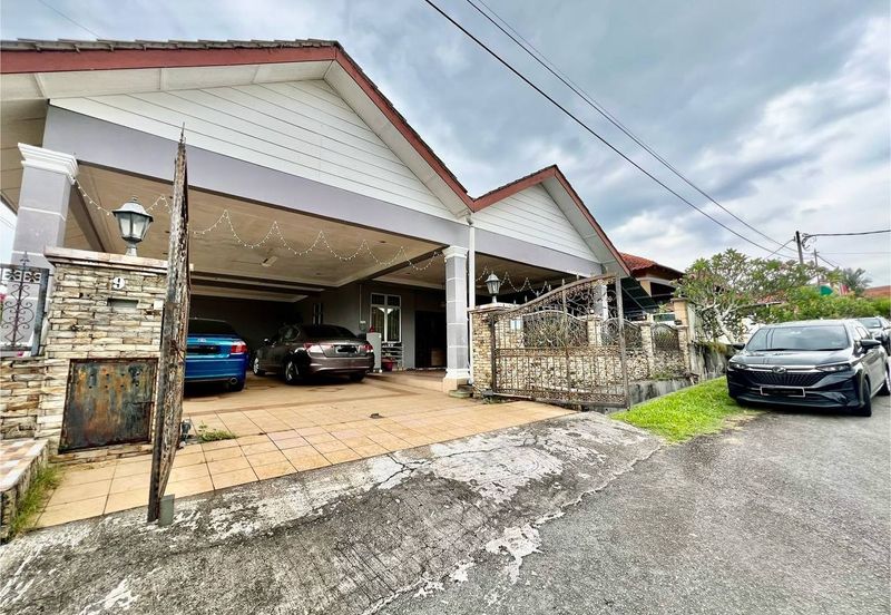 Desa Pinggiran Putra