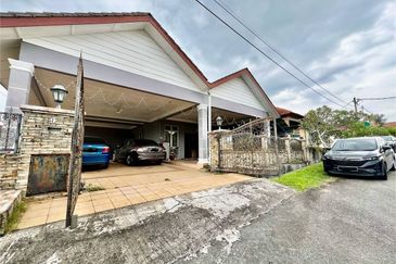 Desa Pinggiran Putra