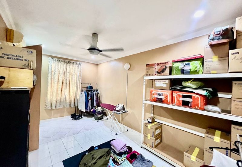 Desa Pinggiran Putra