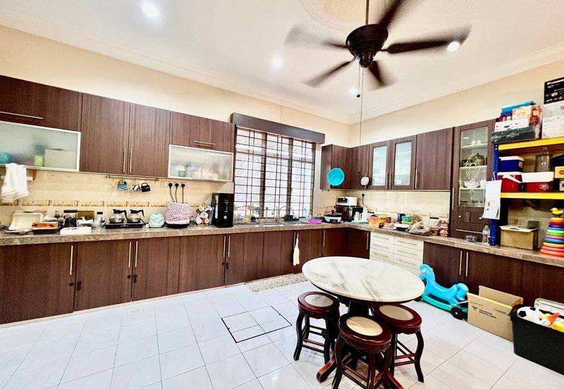 Desa Pinggiran Putra