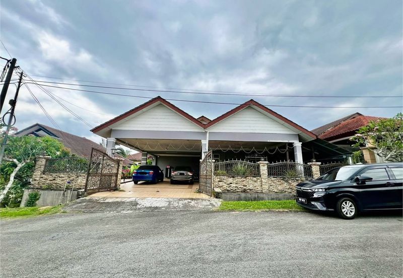 Desa Pinggiran Putra