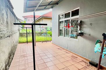 Desa Pinggiran Putra