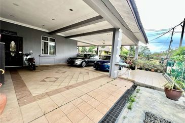 Desa Pinggiran Putra