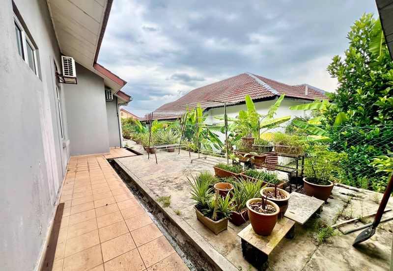 Desa Pinggiran Putra