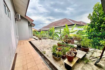 Desa Pinggiran Putra