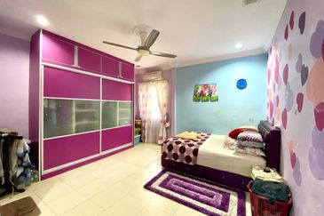 Desa Pinggiran Putra