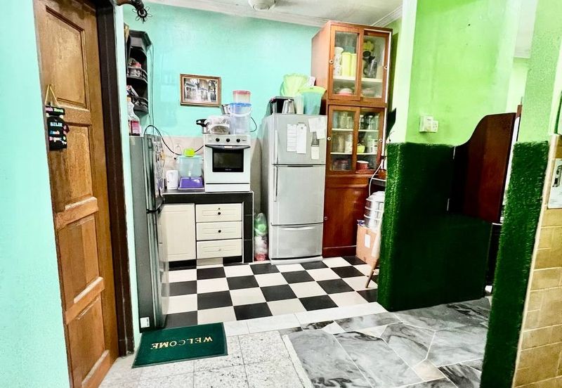 Taman Sri Raya, Batu 9