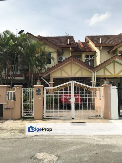 RENOVATED 2 Strorey House Seksyen 4 Tambahan Bandar Baru Bangi, Selangor, Bangi