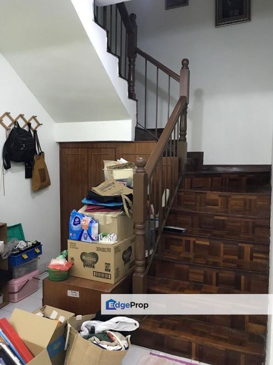 RENOVATED 2 Strorey House Seksyen 4 Tambahan Bandar Baru Bangi, Selangor, Bangi