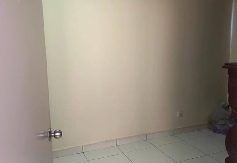 RENOVATED Double Storey Terrace Camelia Residence Semenyih 