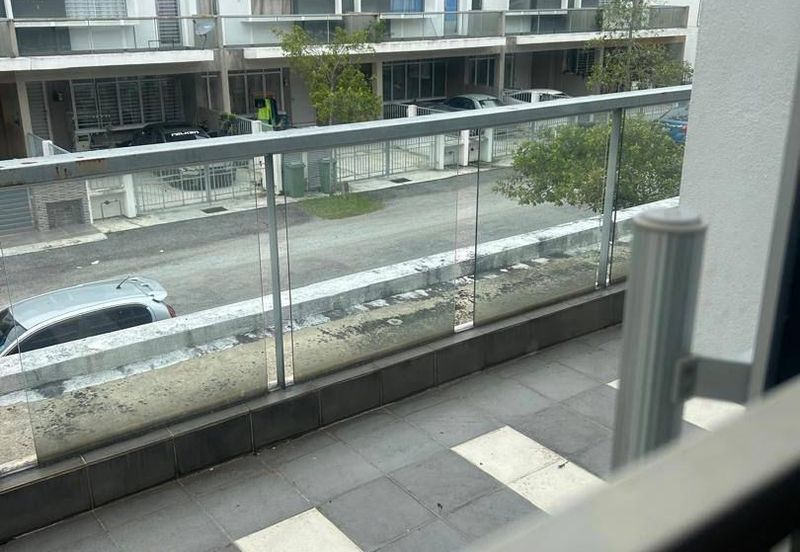 RENOVATED Double Storey Terrace Camelia Residence Semenyih 