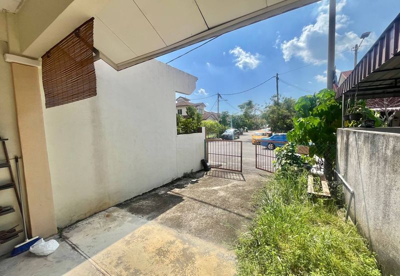 Bandar Baru Salak Tinggi