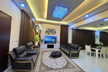 FULLY FURNISHED  RENOVATED 3 Storey Semi D Villa (Cluster) 1080 Residence Puncak Saujana Prima Saujana Kajang