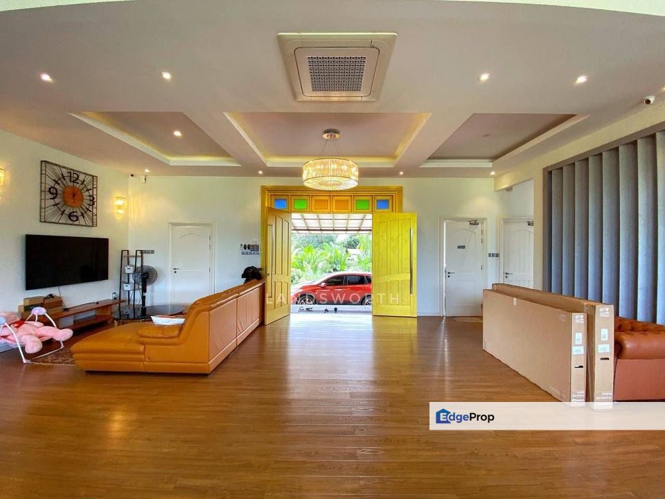 MODERN CONTEMPORARY PRIVATE ISLAND POOL Villa Pengkalan Chepa Kota Bharu, Kelantan, Kota Bharu