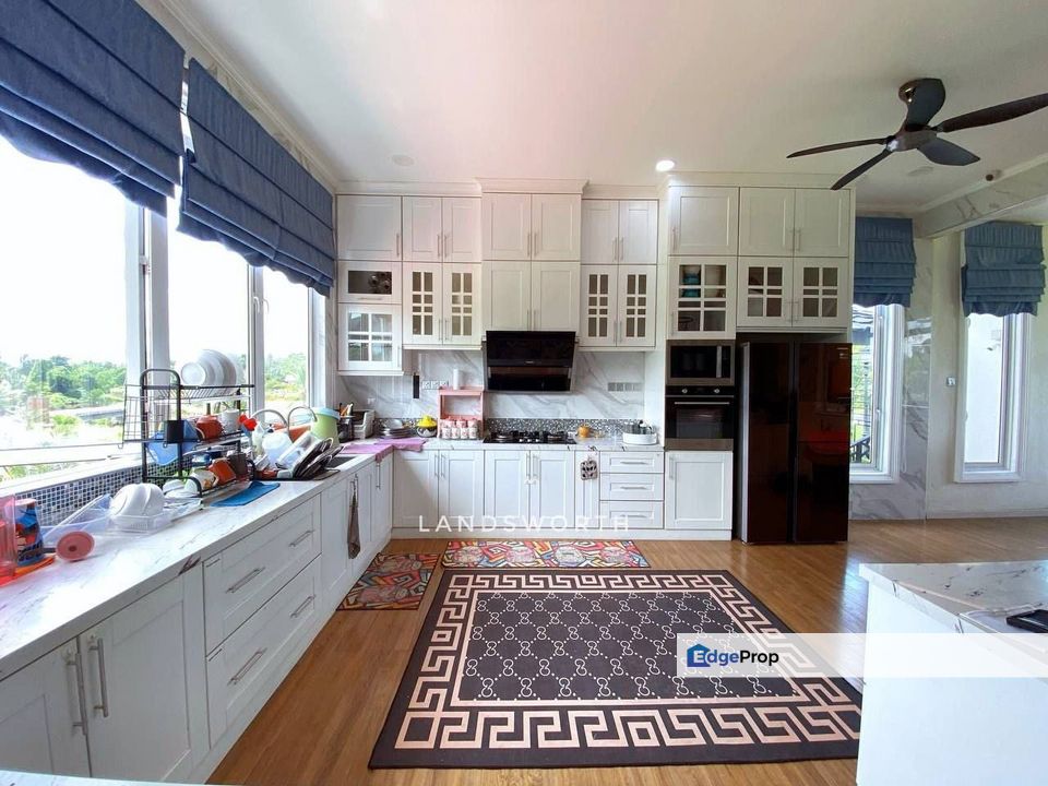 MODERN CONTEMPORARY PRIVATE ISLAND POOL Villa Pengkalan Chepa Kota Bharu, Kelantan, Kota Bharu