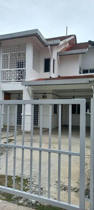 NEAR TO SCHOOL 2 Storey Terrace Seksyen 7 Bandar Baru Bangi , Selangor, Bangi