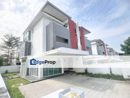 [BELOW MARKET] FREEHOLD BIG SIZE 3 Storey Semi D Nadayu 92 Kajang, Selangor, Semenyih