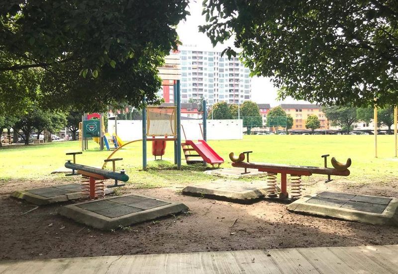 Flat Pandan Jaya Blok L13