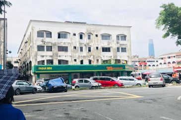 Flat Pandan Jaya Blok L13