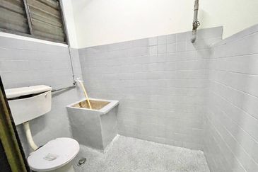 Flat Pandan Jaya Blok L13