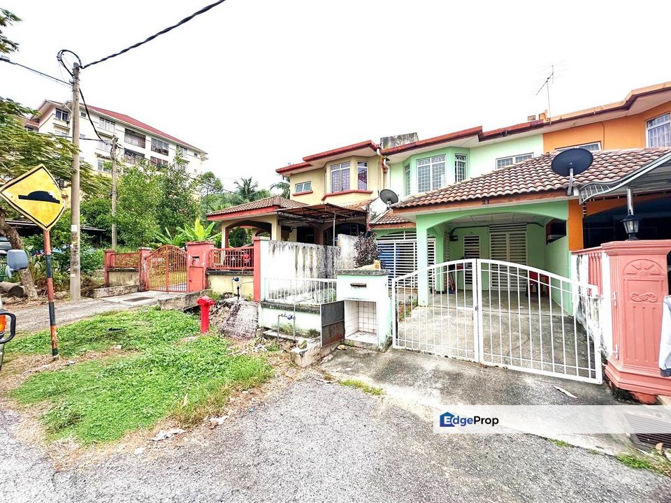MURAH 2 Storey Terrace House Taman Mawar Bandar Baru Salak Tinggi, Selangor, Sepang