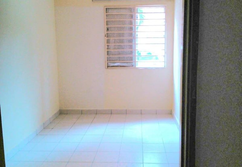 Apartment Teratai, Taman Sutera