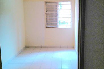 Apartment Teratai, Taman Sutera