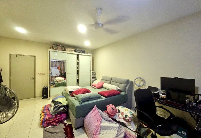 Laman Delfina @ Nilai Impian