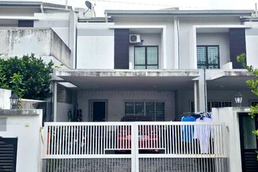 Laman Delfina @ Nilai Impian