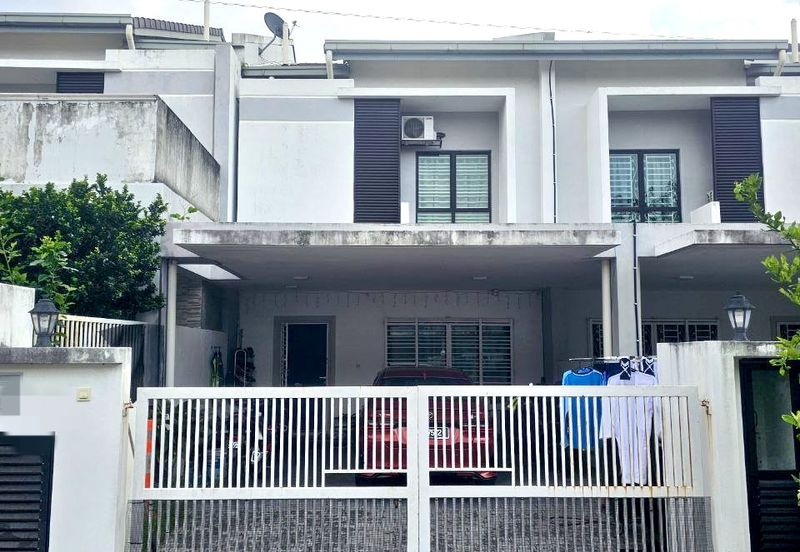 Laman Delfina @ Nilai Impian