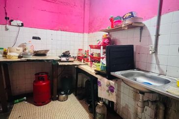 Flat Pandan Jaya Blok L13