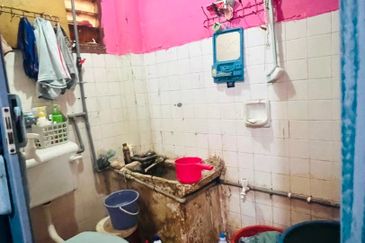 Flat Pandan Jaya Blok L13