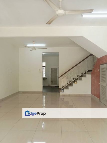 Taman Puncak Saujana Kajang Double Storey Terrace FREEHOLD Double Storey For Sale, Selangor, Kajang