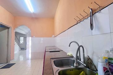 Taman Tasik Semenyih (Lake Residence)