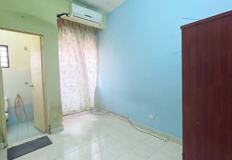 Taman Tasik Semenyih (Lake Residence)