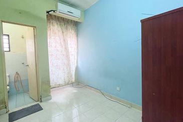 Taman Tasik Semenyih (Lake Residence)