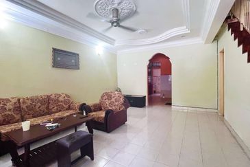 Taman Tasik Semenyih (Lake Residence)