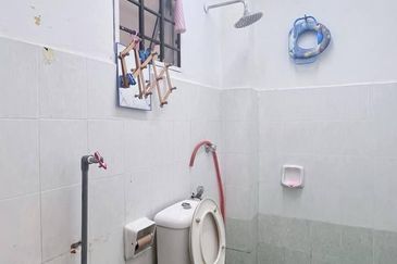 Taman Tasik Semenyih (Lake Residence)