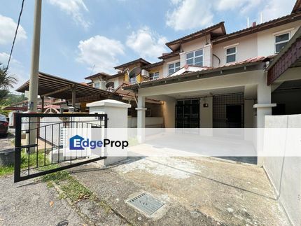 FACING OPEN Double Storey Terrace Anjung Ixora Taman Ixora Sepang , Selangor, Sepang