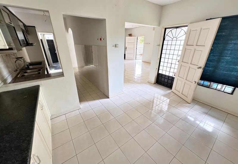 Seksyen 6 @ Bandar Bukit Mahkota