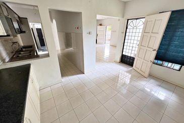 Seksyen 6 @ Bandar Bukit Mahkota