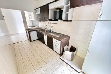 Seksyen 6 @ Bandar Bukit Mahkota