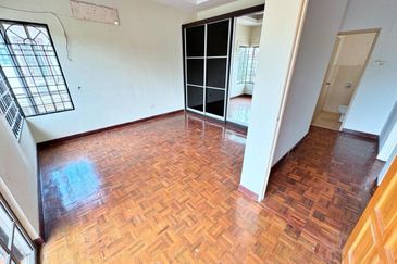 Seksyen 6 @ Bandar Bukit Mahkota