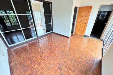 Seksyen 6 @ Bandar Bukit Mahkota